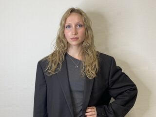 cam girl picture IrinaVelzeboer