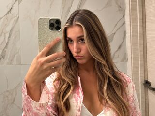 cam girl masturbating JohnieBritton