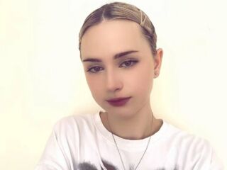 hot chatroom JudithHaverstock