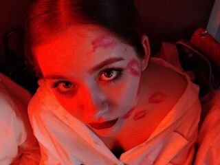 chat room photo JuneGutierrez