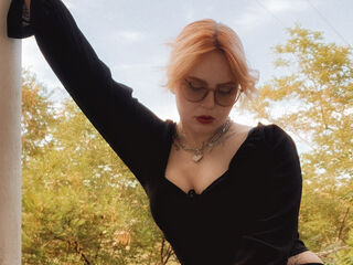 naked camgirl masturbating with vibrator KaleighCollett