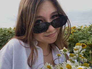 beautiful cam girl KandaceZiernicki