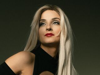 camgirl playing with dildo KatyLights