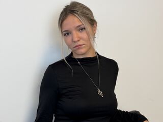 nude cam picture KeiraTullier