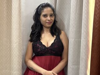 fingering camslut KiaraMuse