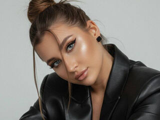 camgirl pic LauraDeans
