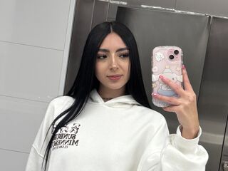 dirty cam show LauraMeeth