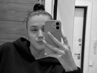 cam whore LeaWindisch