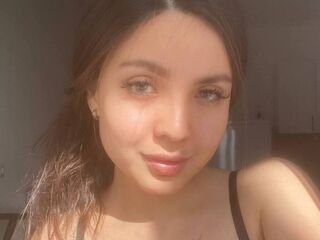 cam girl showing tits LetaHinken