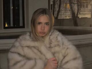 bedroom web cam LilliaFowler