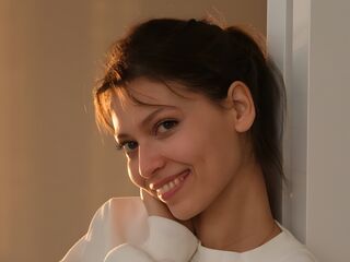 fingering girl chatroom LivelyLaurie