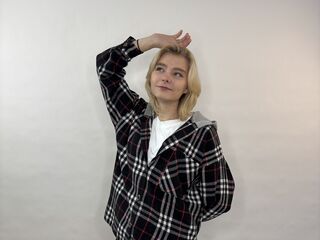 free live cam chat LorieYancy