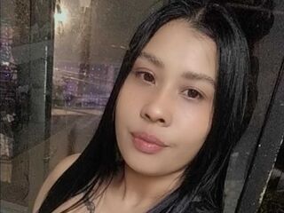 sexy camgirl LuccyGreey