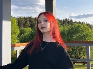 live sex webcam video MagaretMontie