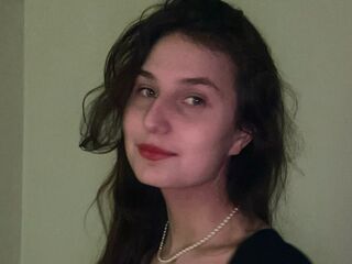 cam whore livesex MarciaHynd