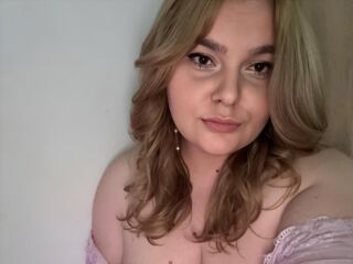 cam chat MeganDarcy