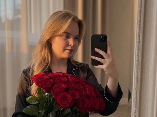 girl porn webcam MelissaMyla