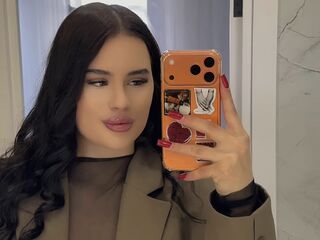 hot livecam MilaCrew