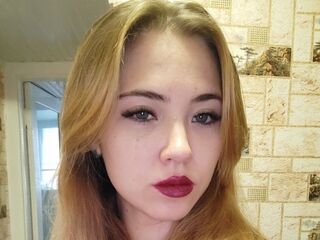 Kinky webcam girl MildredAcors