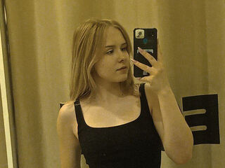 nude webcam girl picture MolliMcDaniel