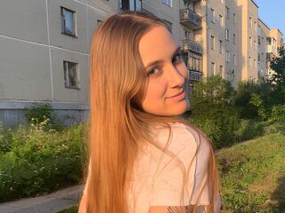 flirt chat room NatashaBoom