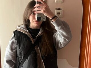 naked girl with webcam masturbating with sextoy NicoleInfinit