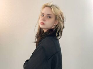 fingering camgirl picture NildaFabros