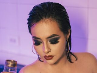 hot cam girl masturbating with sextoy NoaJones