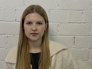 naked girl with webcam masturbating ParisRoacho