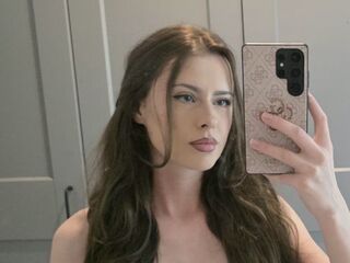 camgirl fingering bald pussy PearlClaire
