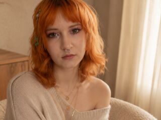 nude webcam girl photo RobertaLah