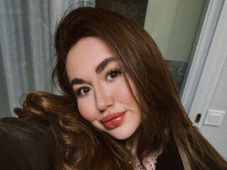 naked girl with webcam masturbating with dildo RoxannaDefilippo
