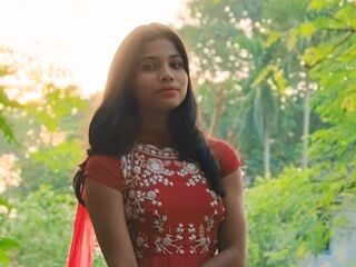 beautiful girl webcam Royles