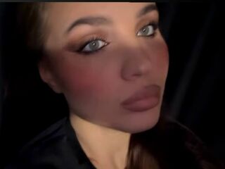 webcamgirl chat SeemaRedhouse