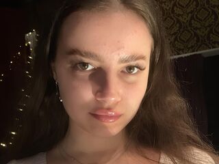 hot strip tease web cam ShirleyMartin