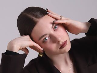 camwhore nude SophiaCurlam