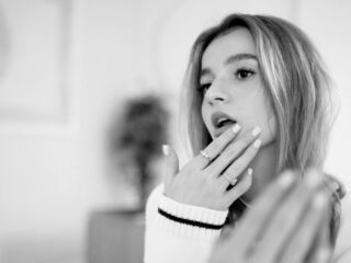 adult webcam chat room StaceeyBrown