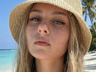 camgirl chat room StefaniBrowyn