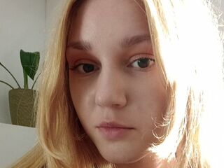 camgirl spreading pussy StefaniLuxe