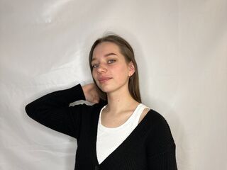 sex webcam chat SynnoveHayley