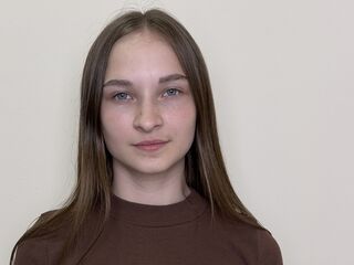 camgirl playing with dildo TeresaWildness