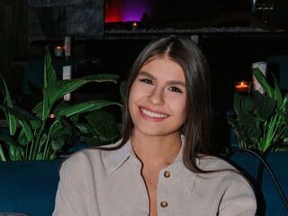 masturbating TiaBeumer