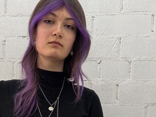 mastubating web cam girl TieshaKresha