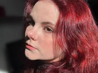 camgirl fingering shaved pussy TomikoGeren