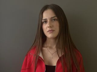 camgirl playing with vibrator TovaHeckmann
