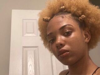 camgirl chatroom TrinaMcfarlane