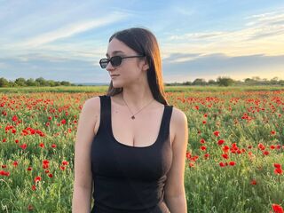 nude webcam girl WillettaMagett