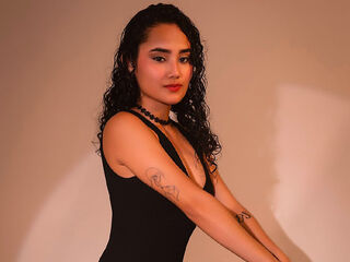 naked girl with cam fingering ZelynNoir